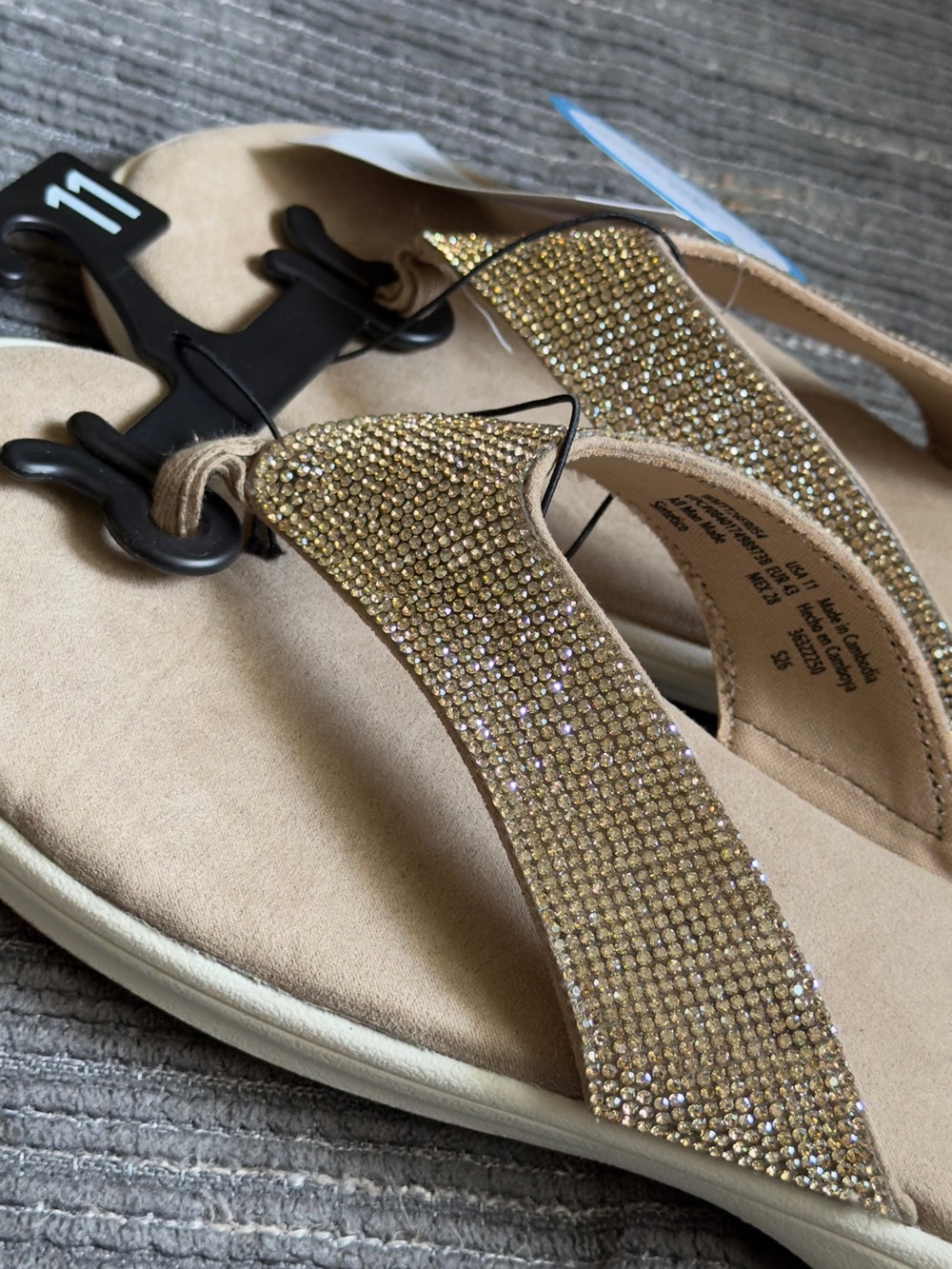 Time and Tru Gold Rhinestone Thong Sandals - Picture 4 of 6
